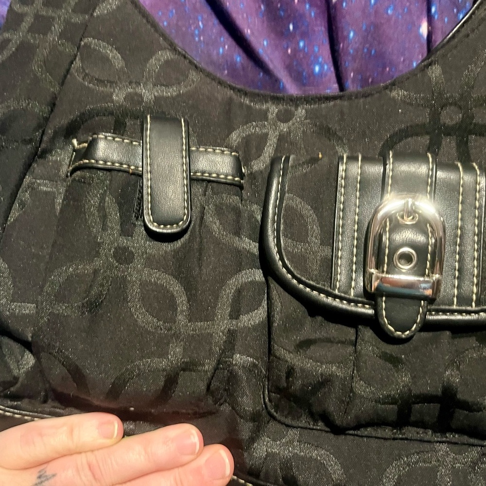 Purse - Picture 2 of 8